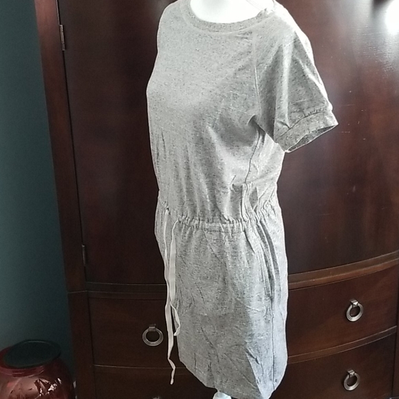 UNIQLO PULLOVER DRESS - Picture 6 of 11